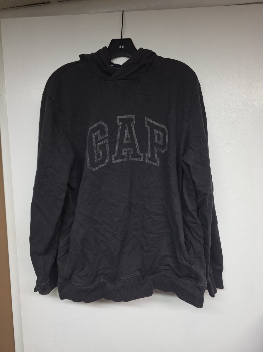 Large Black GAP Pullover Sweatshirt With Hood